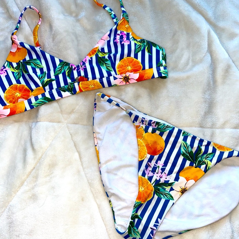 Swim suit